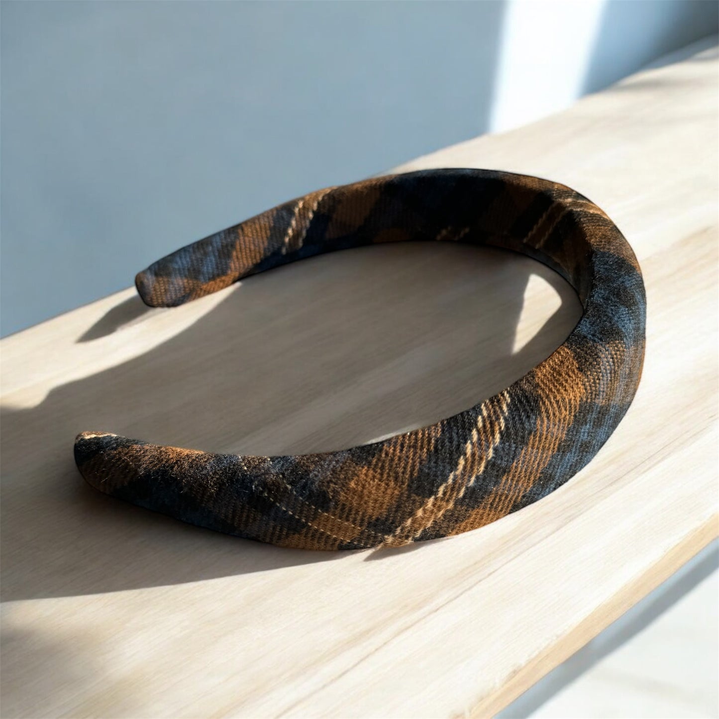 Retro Blue Headband: Stylish & Vintage-Inspired Hair Accessory