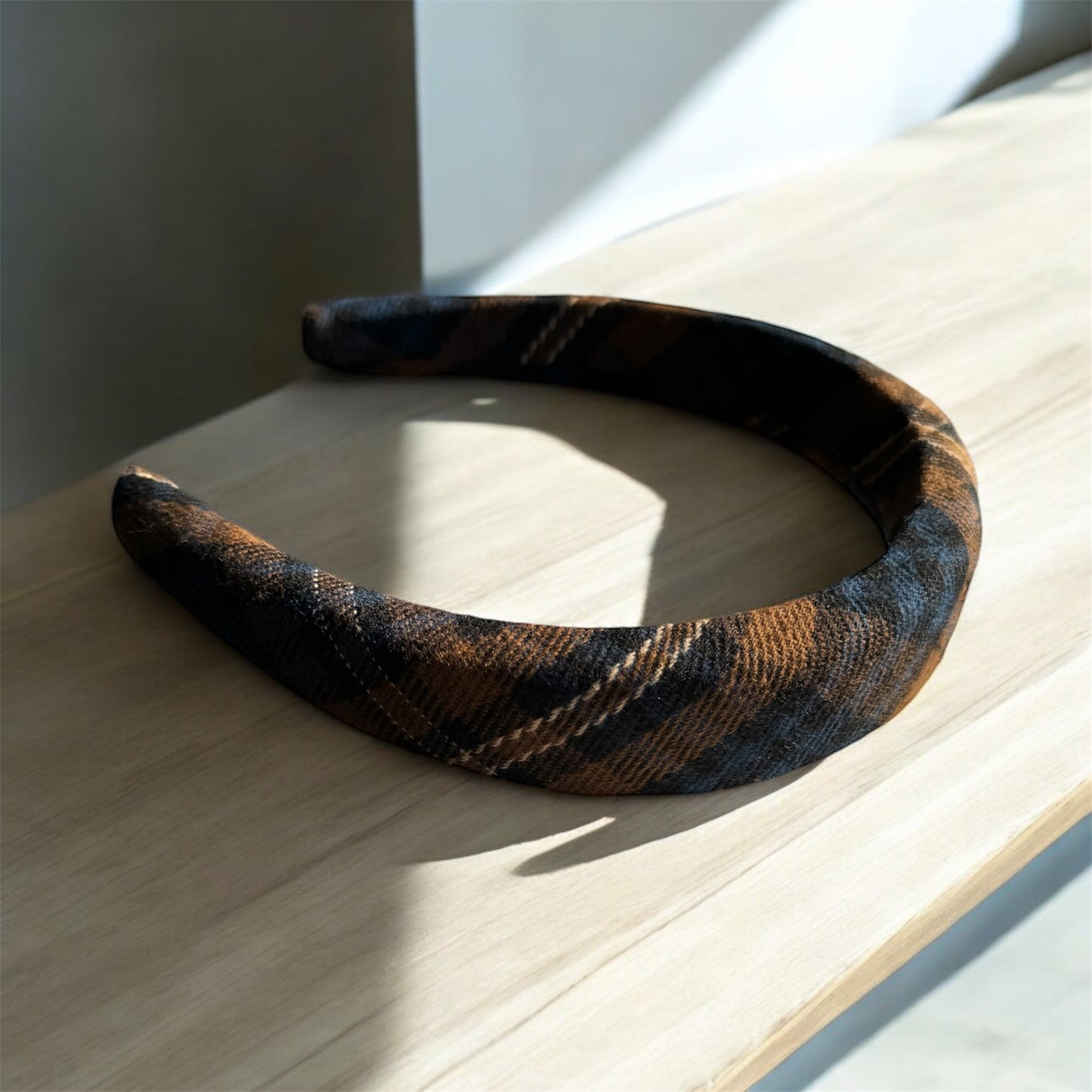 Retro Blue Headband: Stylish & Vintage-Inspired Hair Accessory