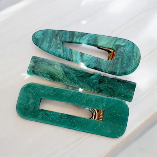 Green Glitter Rectangle Hair Clips: Sparkling & Stylish Hair Accessory