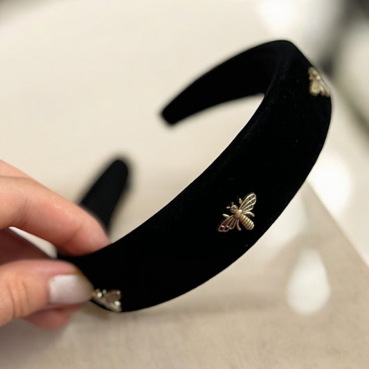 Golden Buzz: Bee-Band Headband with Striking Black and Gold Accents