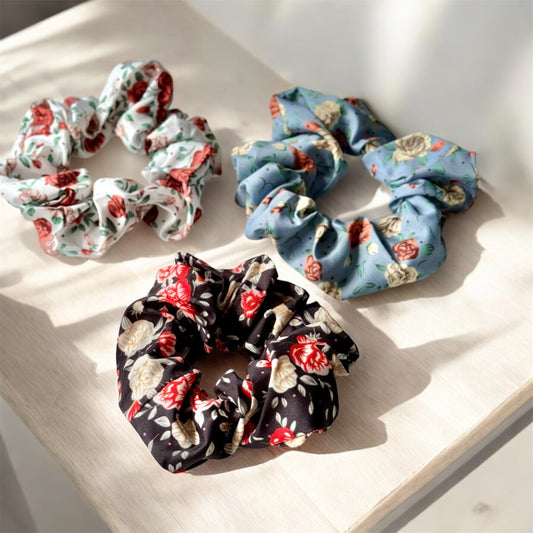 Scarlet Bloom: pack of 3 Scrunchies with Red Flowers details