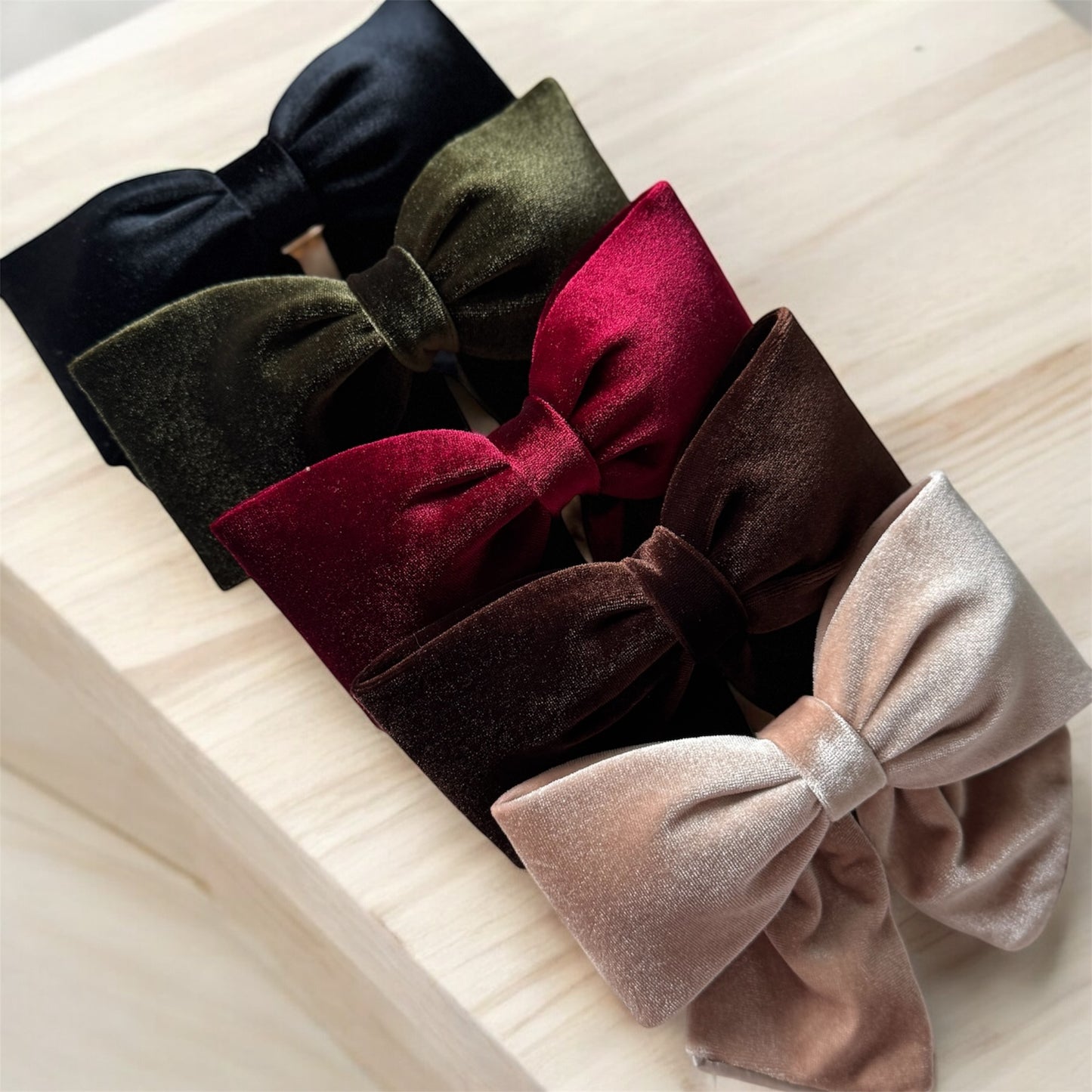 Elegant Velvet Hair Bow Clip | Valentine’s Gift Idea in Black, Burgundy, Red, Green, Brown, Beige | Chic Hair Accessory