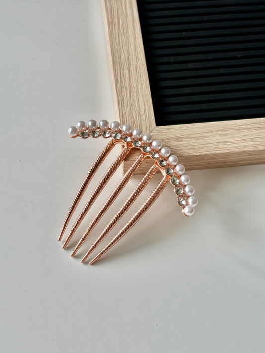 Rosy Elegance: Rose Gold Hair Comb with Pearls