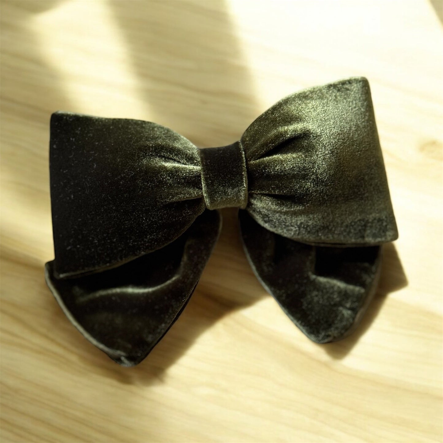 Elegant Velvet Hair Bow Clip | Valentine’s Gift Idea in Black, Burgundy, Red, Green, Brown, Beige | Chic Hair Accessory