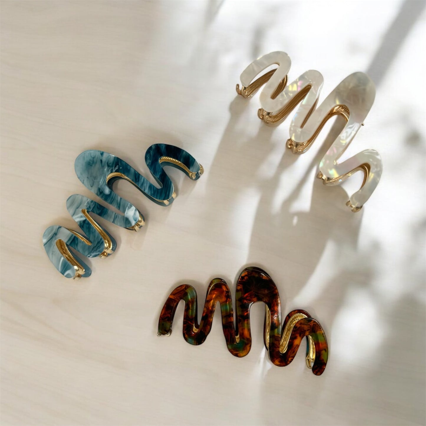 Blue Mermaid Metallic Large Hair Claw Clip: Bold & Stylish Hair Accessory