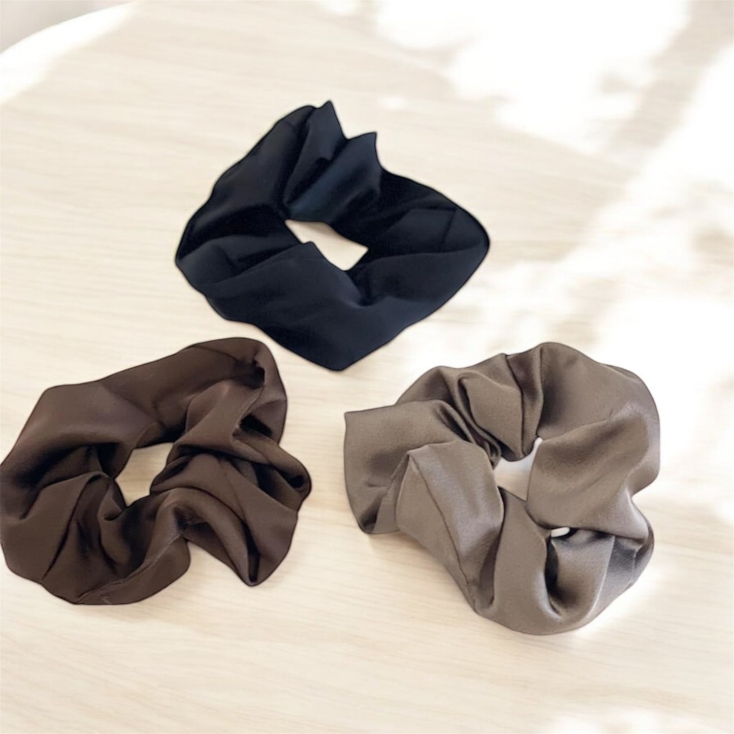 "Everyday Elegance: Simple Elastic Scrunchies - Essential Pack of 3